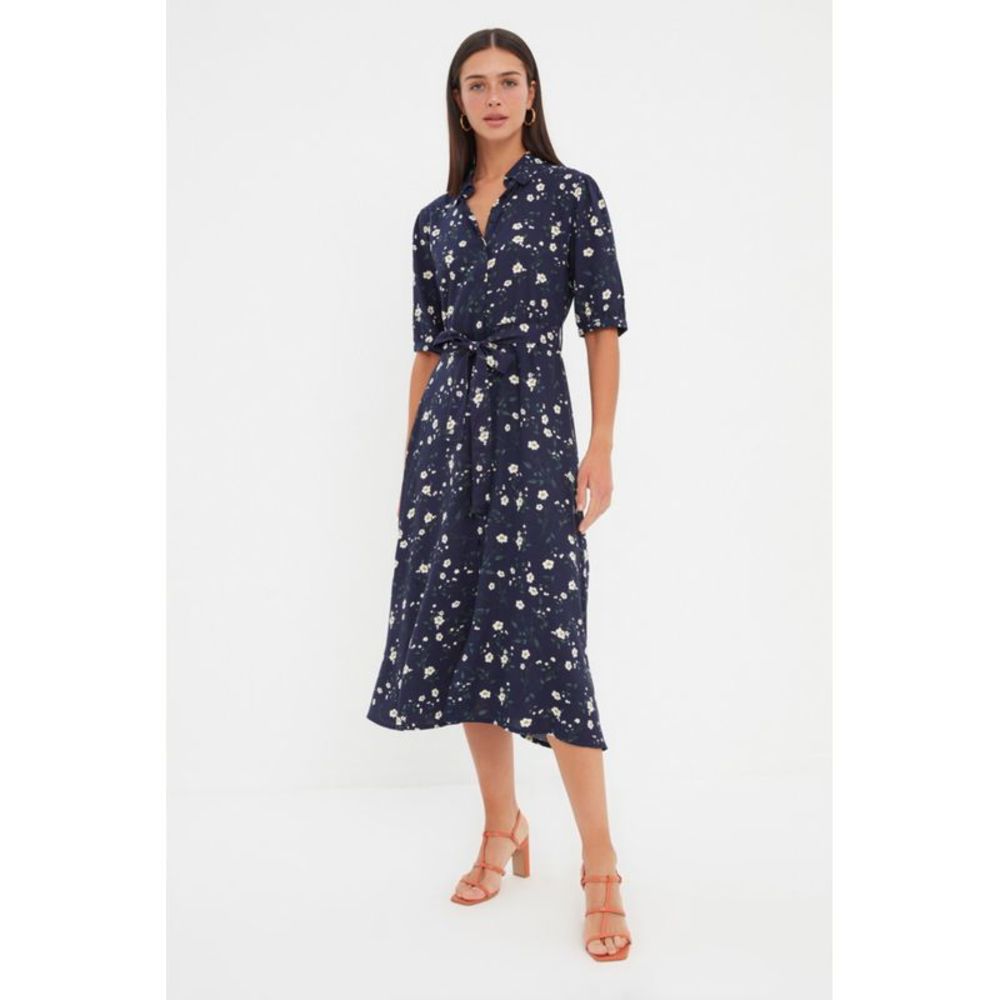NWT Trendyol Women Regular fit Woven Dress